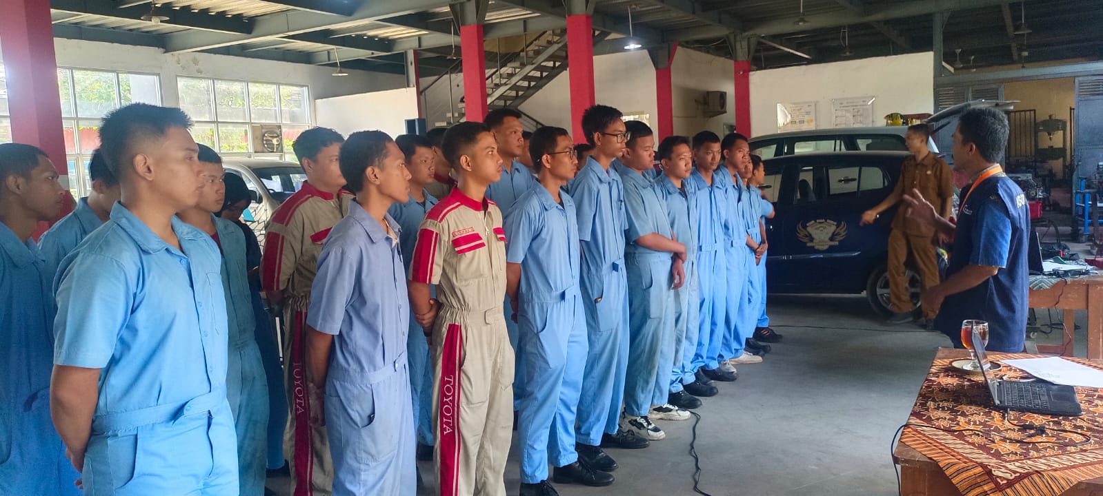 Kelas Industri